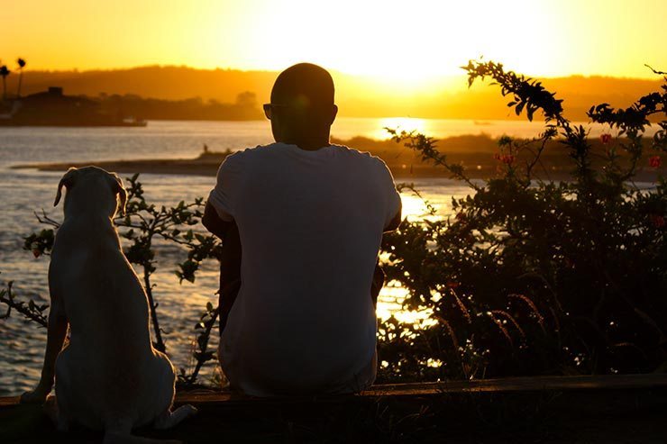 Assistindo o pôr do sol no Mirante do Xaréu